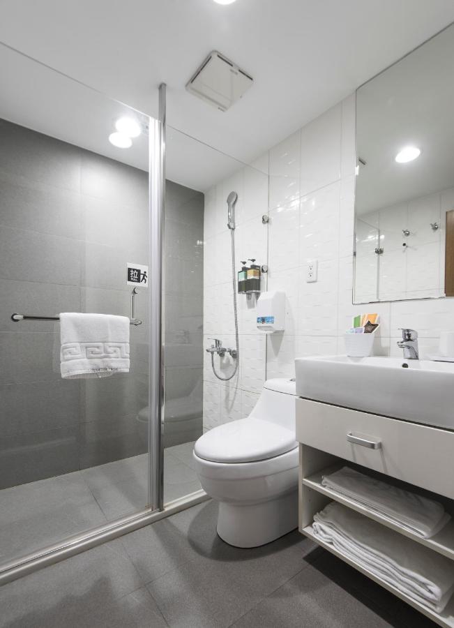 Sparrow Hotel Taichung Dış mekan fotoğraf