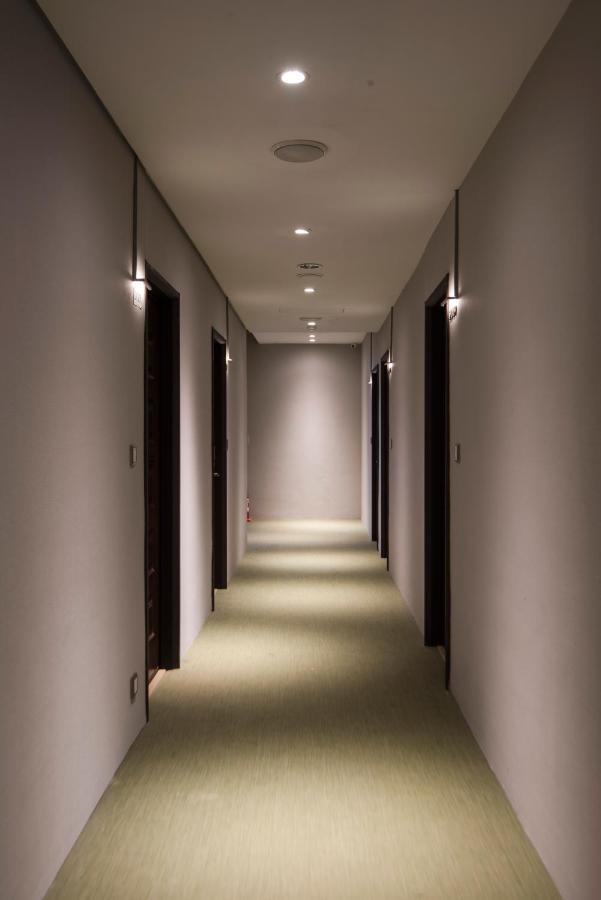 Sparrow Hotel Taichung Dış mekan fotoğraf