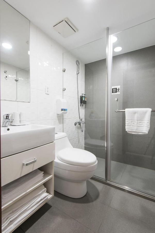 Sparrow Hotel Taichung Dış mekan fotoğraf
